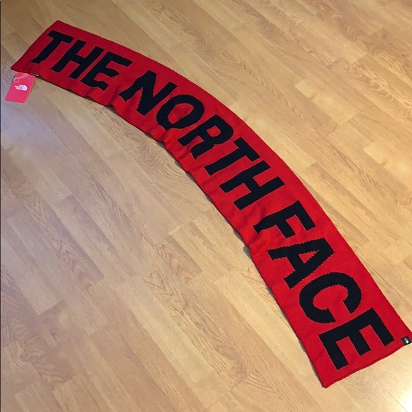 NWT The North Face Logo Scarf - Black/ Red - Picture 8 of 10